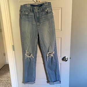 GAP Women's Light Blue Straight Leg Jeans